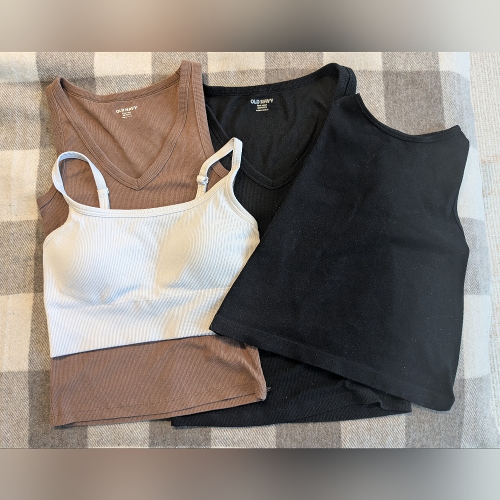 Uniqlo Ribbed Crop Tank Tops / Brami / Cami Bundle (Set Of 3 + 1 free)